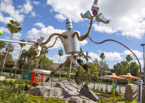 Hollywood Drive-in Golf